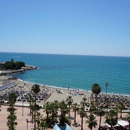 Beachfront Apartment In Fuengirola With Sea Views Екстериор снимка