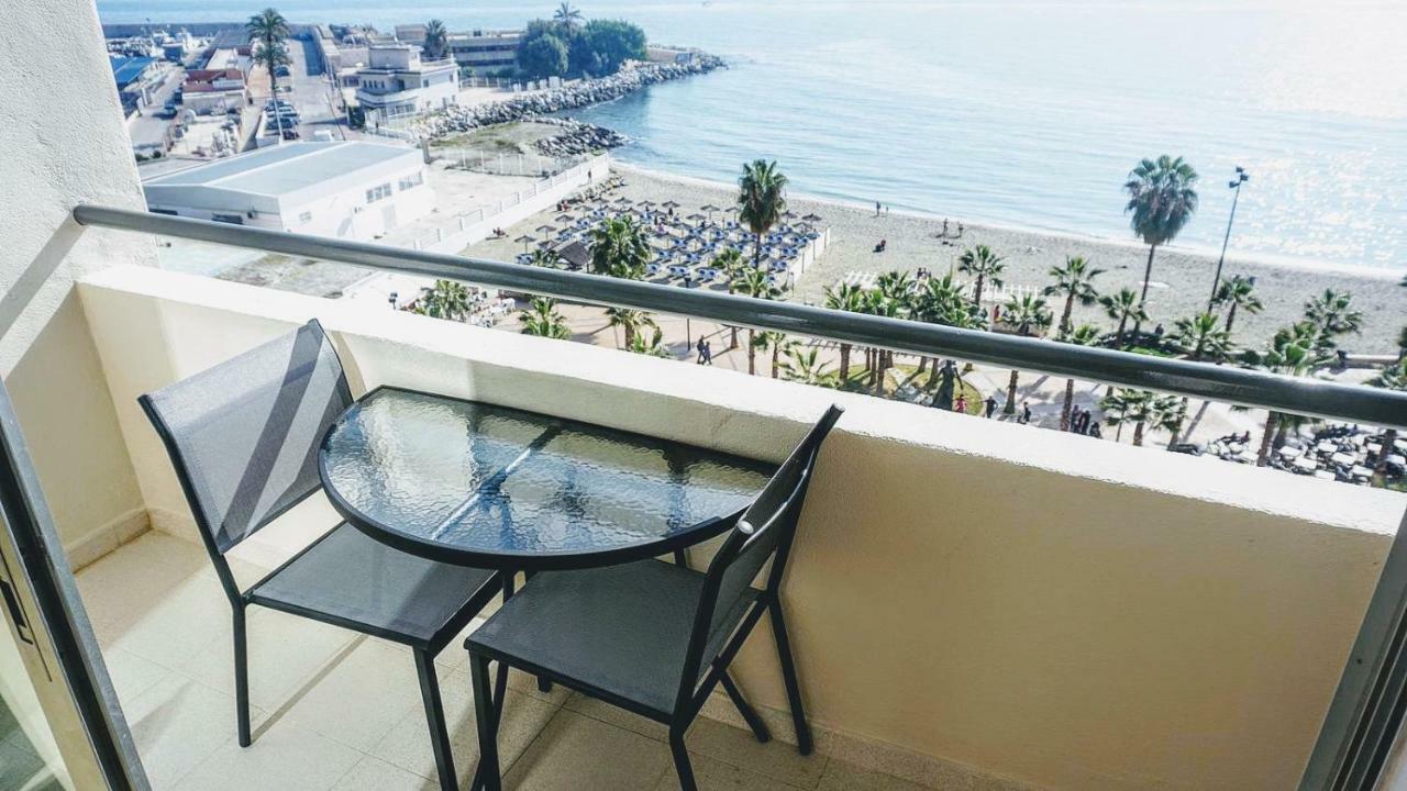 Beachfront Apartment In Fuengirola With Sea Views Екстериор снимка